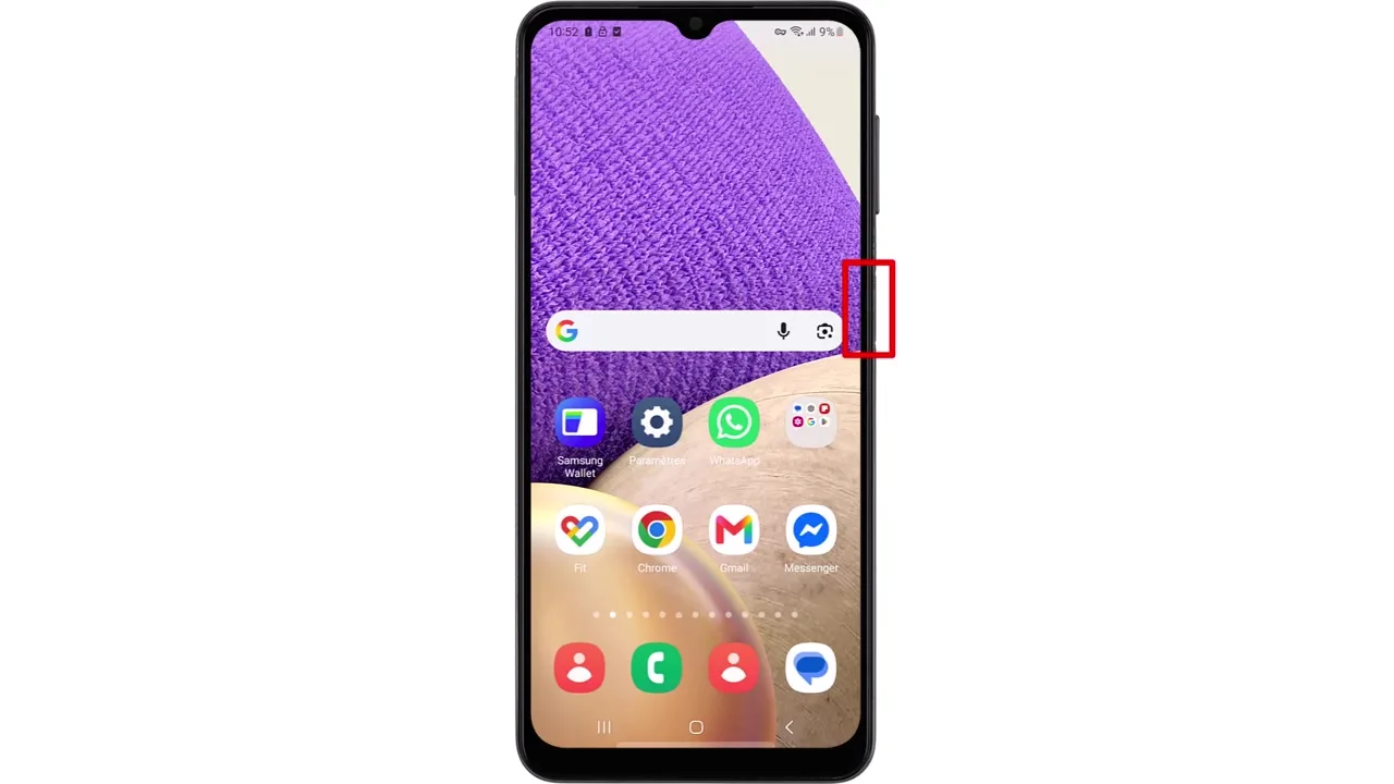 Maintenez le bouton latéral de votre téléphone enfoncé.