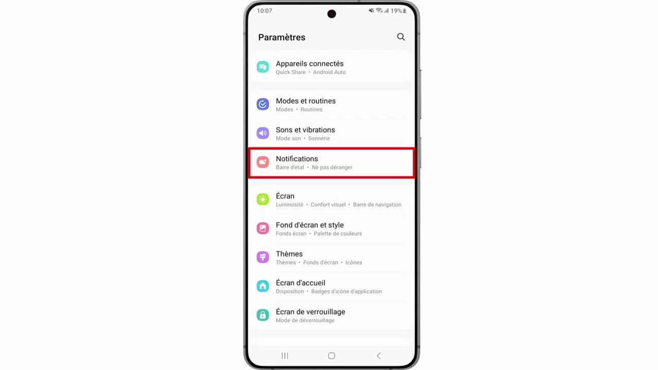 Accédez à ‘Notifications’.